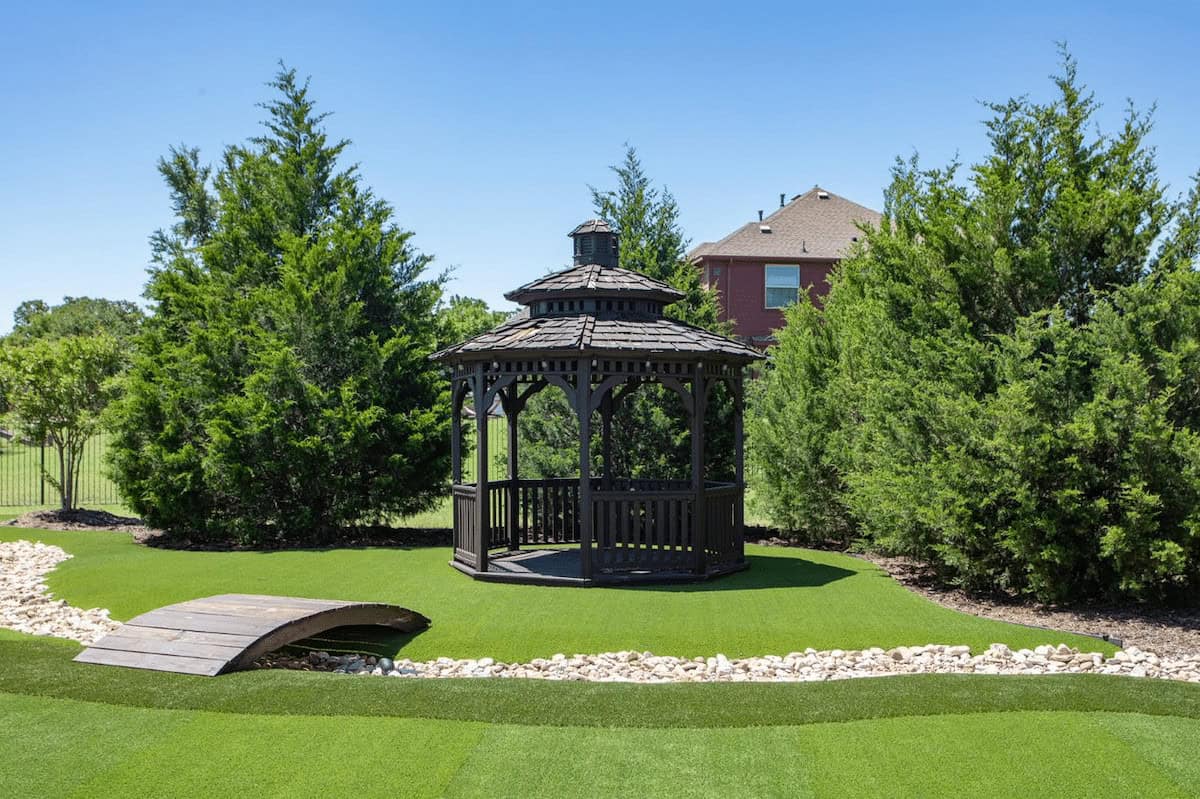 benefits of artificial grass