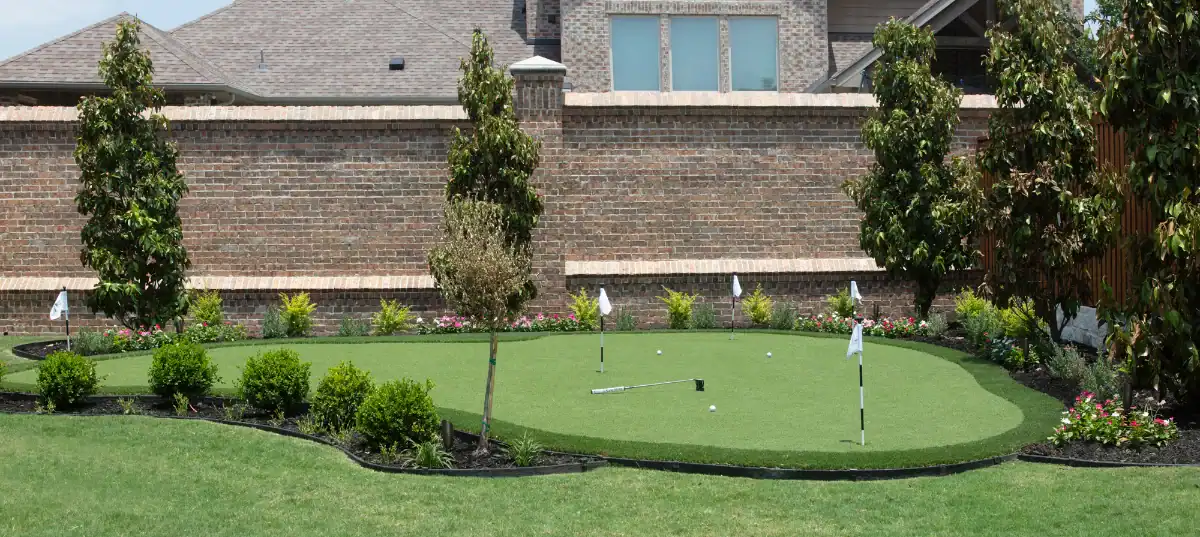 Richardson Putting Green Artificial Putting Green in Richardson with 4 holes and flower bed borders
